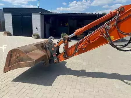 Bæltegraver 2020 Hitachi ZX 135 US-6 (8)