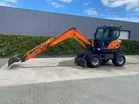 Mini pelle 2015 Doosan DX 55 W (14)