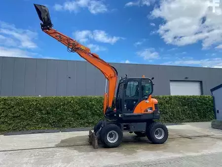 Mini pelle 2015 Doosan DX 55 W (15)