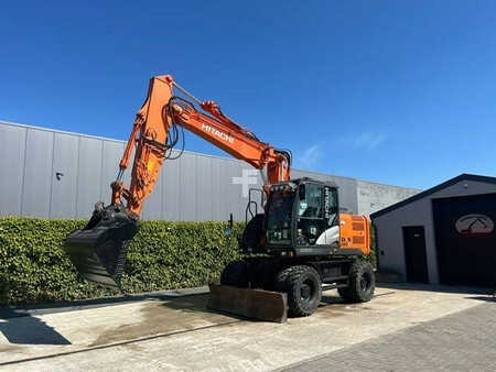 Mobilní bagry 2015 Hitachi 140W-5B (4)