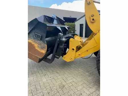 Ładowarki kołowe 2017 Caterpillar 926M (13)