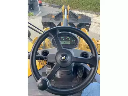 Ładowarki kołowe 2017 Caterpillar 926M (16)