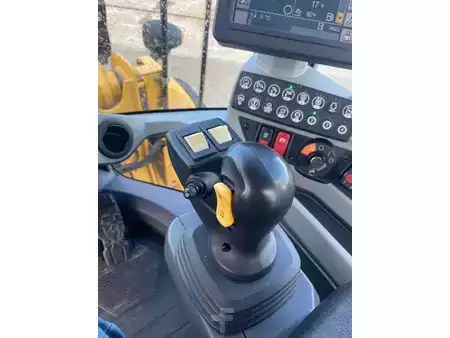 Ładowarki kołowe 2017 Caterpillar 926M (18)