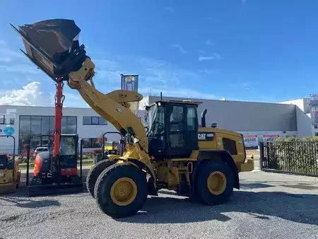 Ładowarki kołowe 2017 Caterpillar 926M (4)