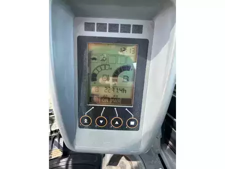 Mini excavators 2016 Hitachi ZX33U-5A CLR (10)