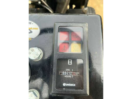 Kolové nakladače 2024 Knikmops KM 80 (17)