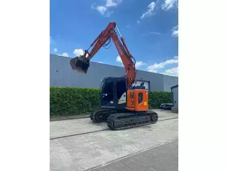 Bæltegraver 2020 Hitachi ZX 135 US-6 (1)