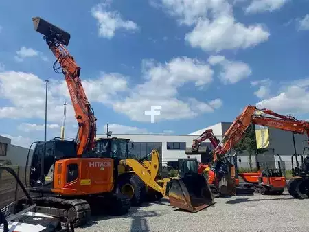 Bæltegraver 2020 Hitachi ZX 135 US-6 (16)