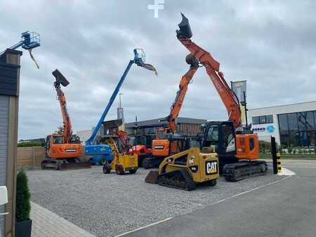 Wielladers 2018 Kubota R 065 (7)