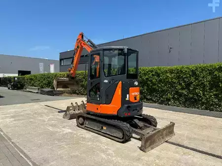 Minibagger 2016 Hitachi ZX 33 U-5A CLR (3)