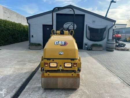 Tandemwalze 2020 Caterpillar CB 1.7 (10)