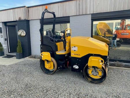 Tandemwalze 2020 Caterpillar CB 1.7 (12)