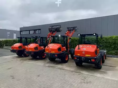 Wielladers 2018 Kubota R 065 (2)