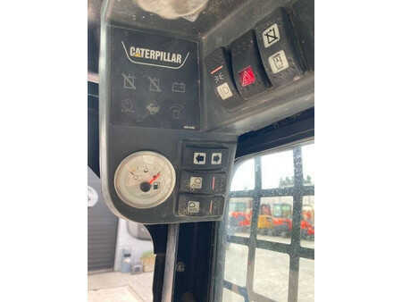Wielladers 2013 Caterpillar 247 B 3 (9)