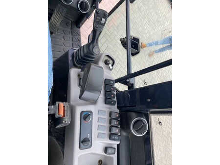 Radlader 2021 Kubota R 090 (13)