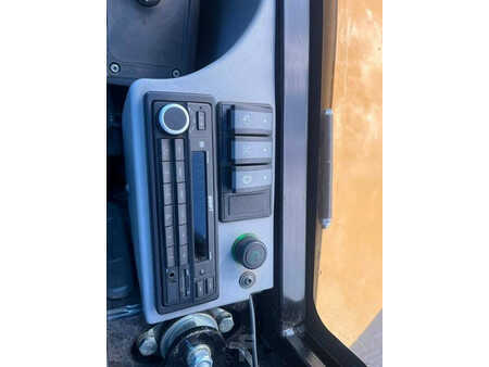 Minibagry 2018 Caterpillar 302.7 D CR (9)