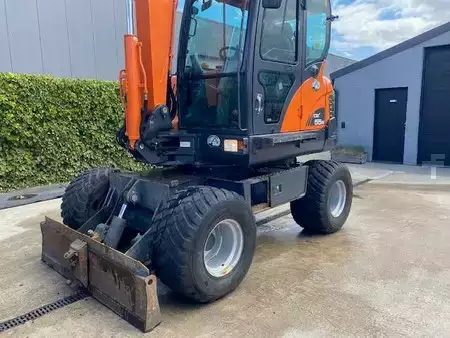 Mobil gravemaskin 2015 Doosan DX 55 W (12)