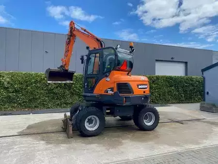 Mobil gravemaskin 2015 Doosan DX 55 W (6)