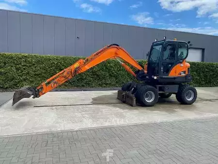 Mobil gravemaskin 2015 Doosan DX 55 W (9)