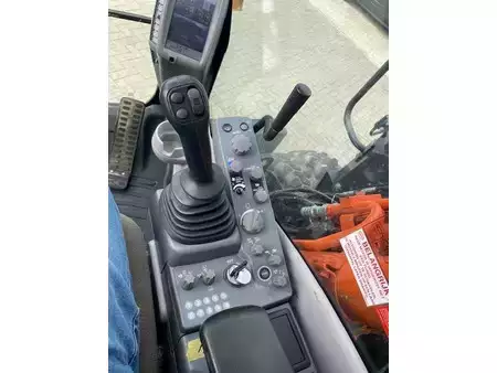 Mobilbagger 2017 Hitachi ZX 140 W-6 (23)