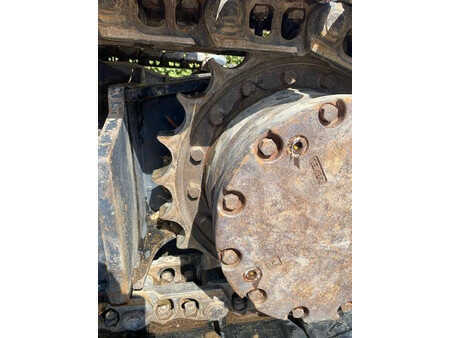 Lánctalpas kotrógép 2020 Hitachi 135US-6 (19)