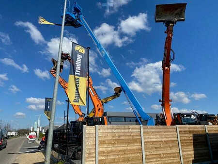 Lánctalpas kotrógép 2020 Hitachi 135US-6 (22)