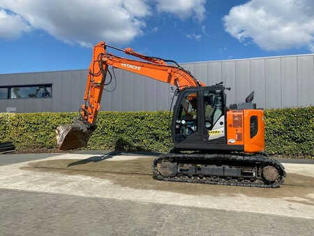 Korečková rýpadla 2020 Hitachi 135US-6 (9)