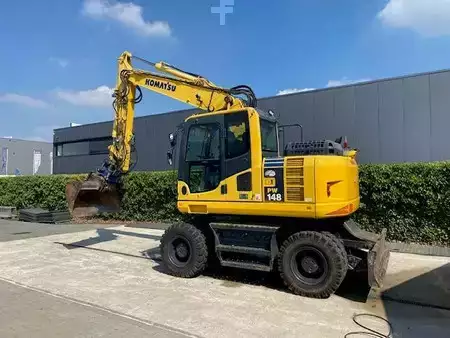 Mobilbagger 2015 Komatsu PW 148-8 (1)