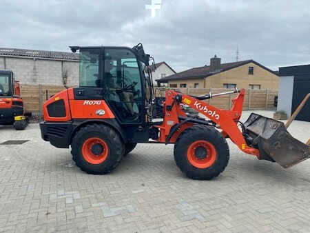 Wielladers 2022 Kubota R 070 (6)