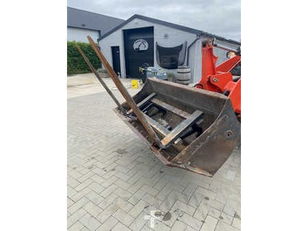 Wielladers 2022 Kubota R 070 (8)