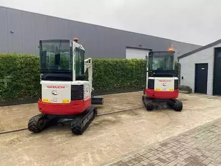 Minibagry 2019 Takeuchi TB 23 R (2)