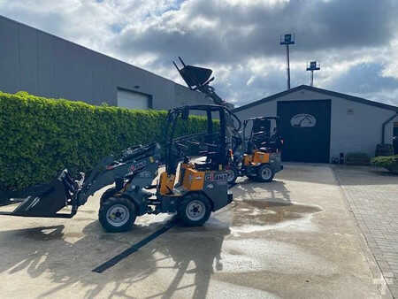 Kompaktlader 2019 SHERPA 100 ECO (16)