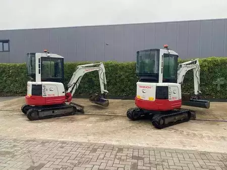 Minibagry 2019 Takeuchi TB 23 R (20)