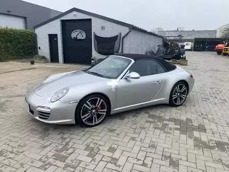 Hydraulic Excavators 2009 Porsche 997.2 4S (4)