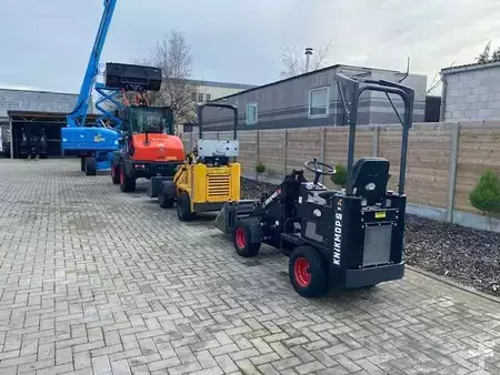 Pyöräkuormaajat 2024 Knikmops KM 80 (7)