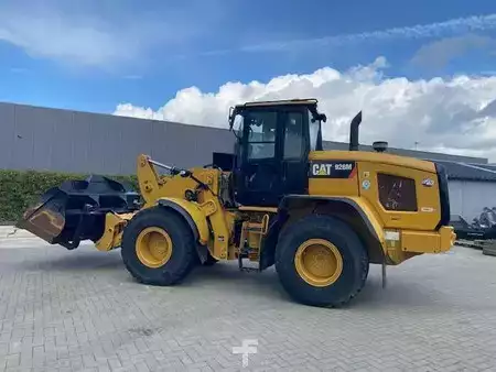 Kolové nakladače 2017 Caterpillar 926M (5)