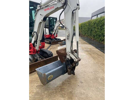 Mini excavadoras 2019 Takeuchi TB 23 R (15)