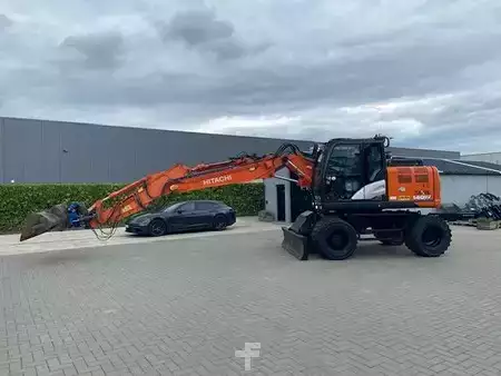 Escavatori gommati 2017 Hitachi ZX 140 W-6 (14)
