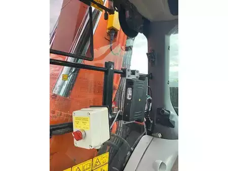 Escavatori gommati 2017 Hitachi ZX 140 W-6 (26)