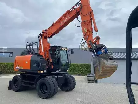 Escavatori gommati 2017 Hitachi ZX 140 W-6 (6)