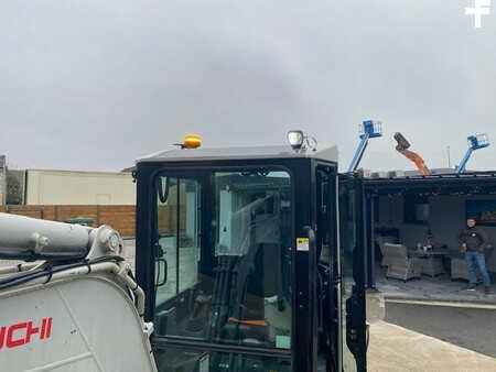 Mini excavadoras 2019 Takeuchi TB 23 R (17)