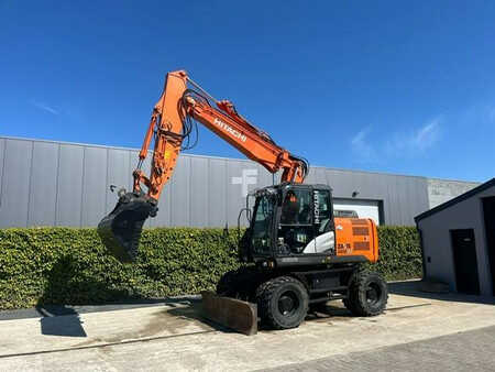 Mobilní bagry 2015 Hitachi 140W-5B (2)