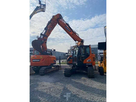 Escavadora de rastos 2017 Doosan DX140LCR-5 (14)