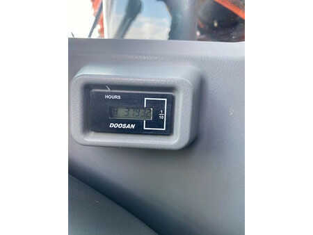 Escavadora de rastos 2017 Doosan DX140LCR-5 (21)