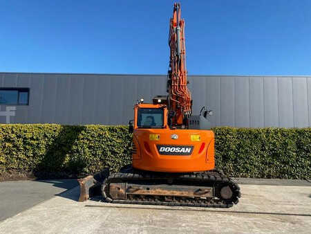 Escavadora de rastos 2017 Doosan DX140LCR-5 (25)