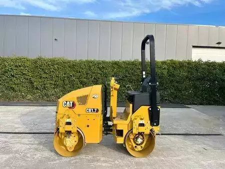 Asphalt compactors (tandem) 2020 Caterpillar CB 1.7 (13)