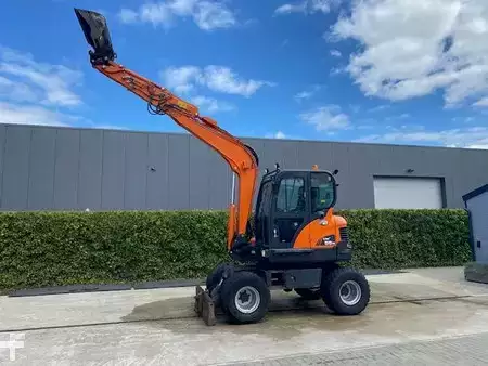 Pyöräkaivinkoneet  2015 Doosan DX 55 W (8)