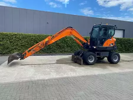 Pyöräkaivinkoneet  2015 Doosan DX 55 W (9)