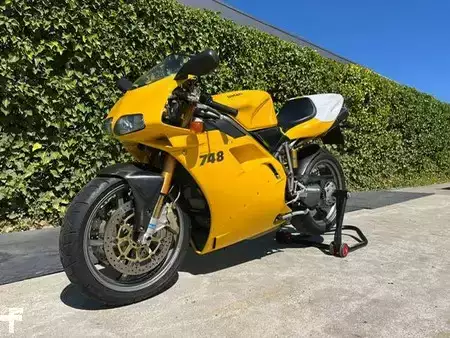 Zalomené klouby-dampry  2020 Ducati 748R (1)