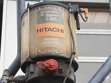 Hitachi ZW220-6